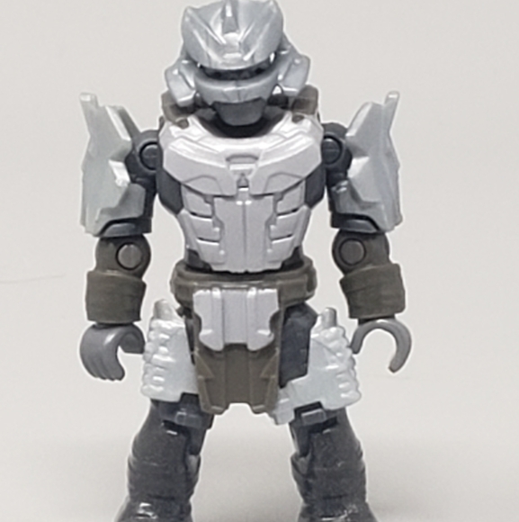 Mega Construx Halo Silver Banished Brute Warrior Mini-Action Figure - Picture 8 of 8